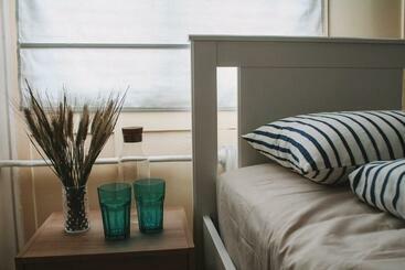 ペンション Neb Thun Lodge`s Appartement 1 Hilterfingen Ringstrasse 6