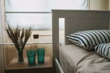 پانسیون Neb Thun Lodge`s Appartement 1 Hilterfingen Ringstrasse 6