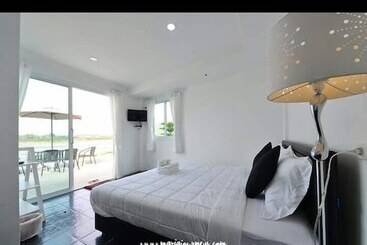 Hotel Aenguy Sabey Chiangkhan Homestay