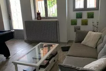 Bed and Breakfast Maison Piscine Et Jacuzzi