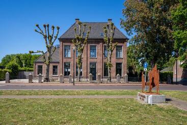 Boutique Hotel Lytel Blue