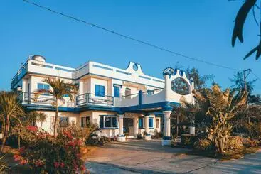 Club Monet Beachfront Resort By Cocotel