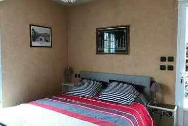 Bed and Breakfast Studio Indépendant Chez L Habitant