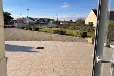 住宿加早餐 Studio Indépendant Chez L Habitant