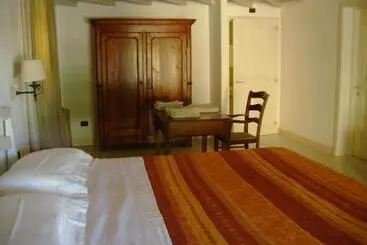 Hotelli Agriturismo Gualdo Del Re