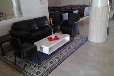 Отель Hôtel Atlas Guercif