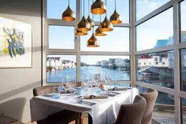 Villa Bryggekanten By Classic Norway Hotels