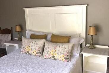 פנסיון B S At Strauss