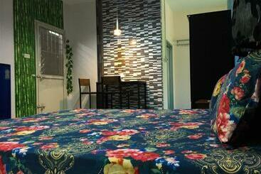 Pensiune H&q Bangtao Kitchen Studio