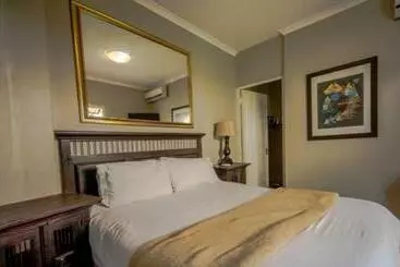 Majatalo Mount Edgecombe Guest House