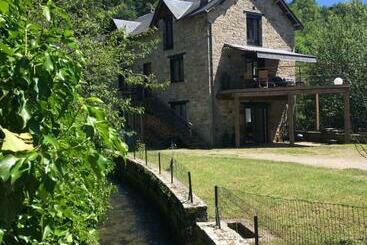 ベッドアンドブレックファースト Au Bord De L Eau