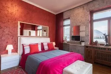 B&b In Riva Al Lago