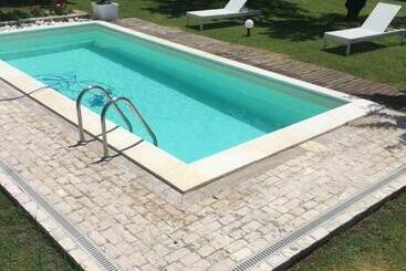 بنسيون Camera Con Giardino E Piscina