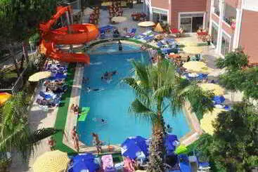 هتل Primera  & Apart