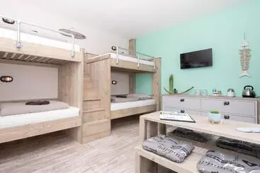 Majatalo Beach House 9