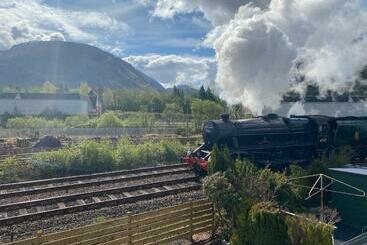 Pensió Braemar House