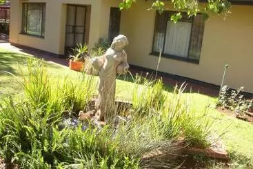 ペンション Kudu Cottages