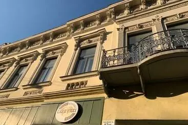 Aamiaismajoitus (B&B) Center Rooms