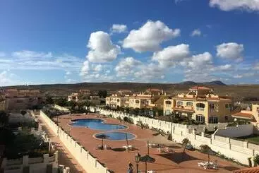 Huoneistohotelli Las Rocas Golf And Sea