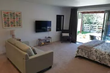 The End Lounge B&b