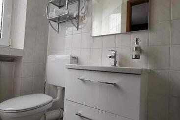 Отель Zur Linde