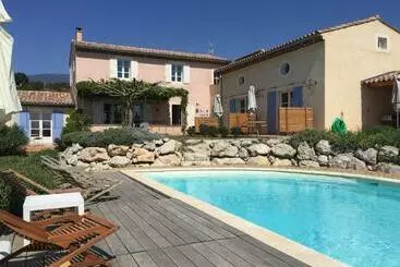 Pensione Au Pied Du Ventoux