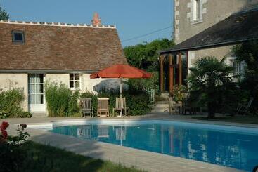 ベッドアンドブレックファースト Le Chat Courant