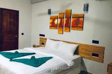 Hotel Iris Beach Residence