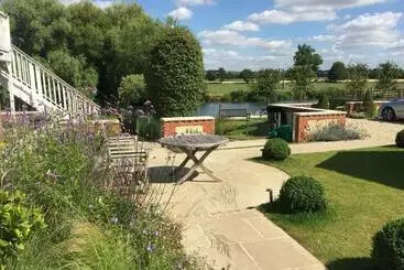 ペンション Thames Edge Rooms