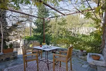 Отель Anovolios Boutique