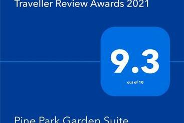 پانسیون Pine Park Garden Cottages