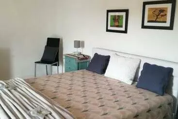 ベッドアンドブレックファースト Sossego E Tranquilidade Valley Guest House Perto De Lisboa Estacionamento à Porta Do Alojamento