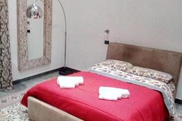 Apartmanszálloda Via Pezza 100