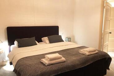 Bed and Breakfast The Old Garage