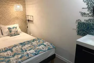 Pension 2 Pièces Indépendant Avec Son Jardinet Privé