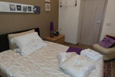 민박 Diadumeno Superior Apartment