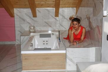 شقة فندقية Castelnovo Resort