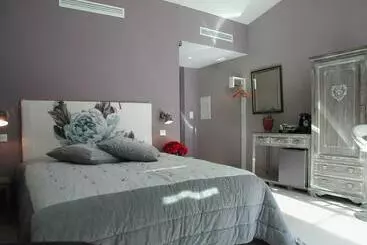 L Oustau Blanc B&b