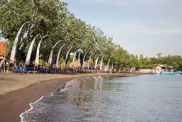 酒店 Adi Assri Beach Resort & Spa