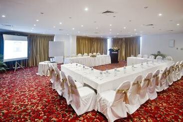 Global Towers Hotel & Apartments