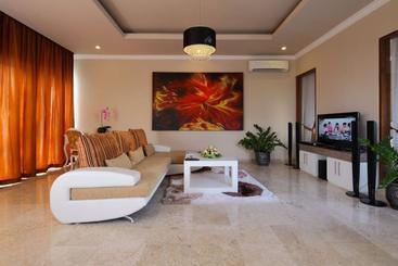 فندق Nusa Dua Retreat Boutique Villa Resort & Spa
