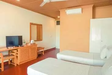 Otel Reef Garden Polhena