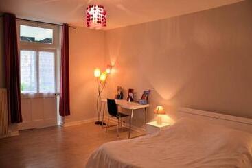 בית מלון כפרי Le Lion D Or