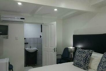 Pension Pastel Cottages