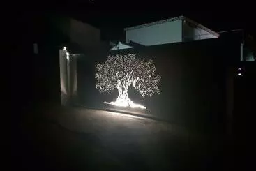 تختخواب و صبحانه Chambres D Hôtes Les Oliviers   Marignane