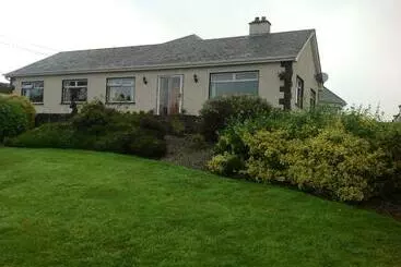 The Rock Equestrian Farm B&b