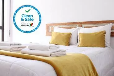 Pensión Aveiro Home