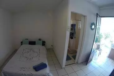 پانسیون Les Porcelaines