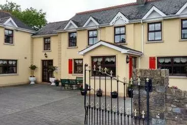 تختخواب و صبحانه Grannagh Castle House