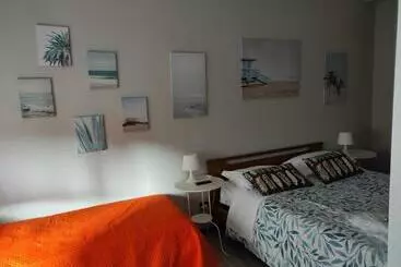 تختخواب و صبحانه Fare Bnb   Room & Breakfast Santa Maria